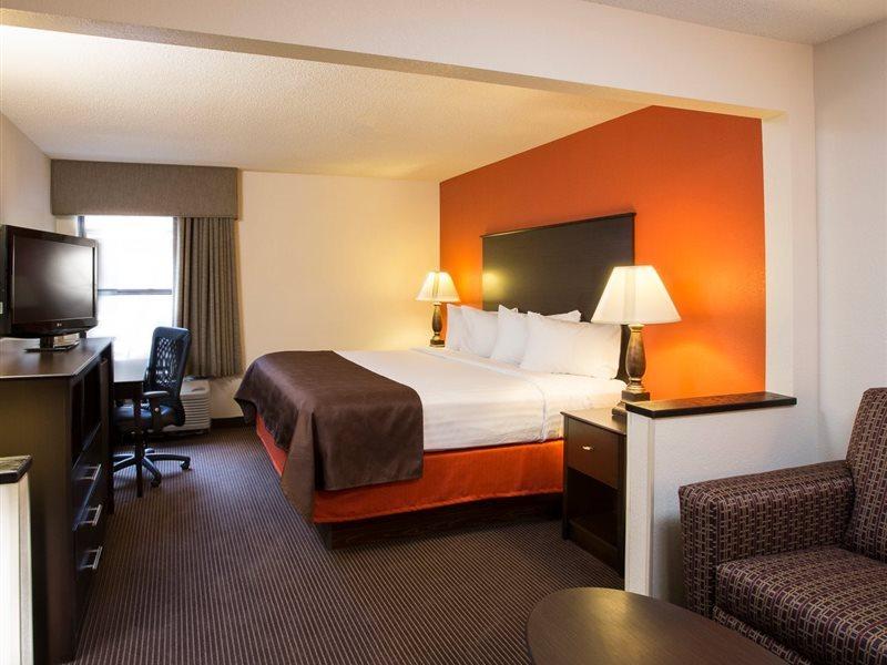 Comfort Wings Stadium Inn 3*